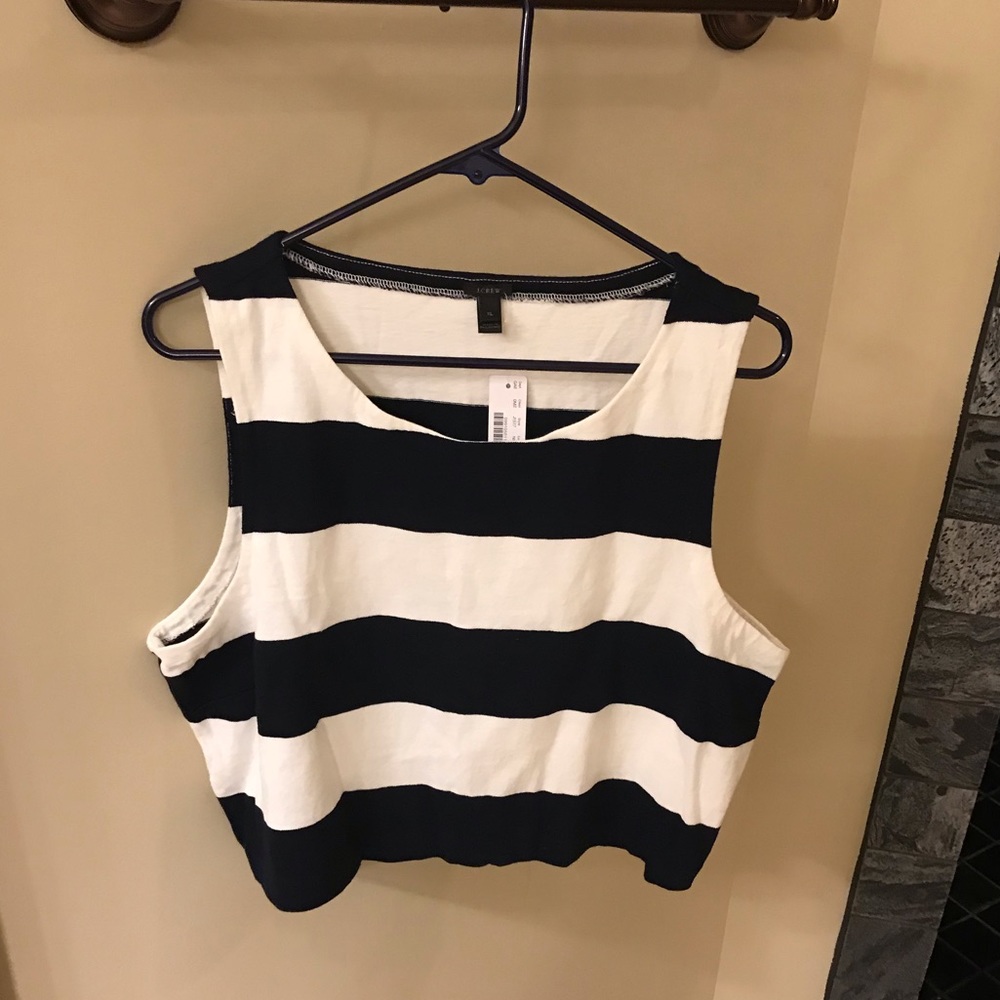 Sleeveless blouse